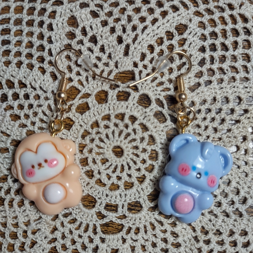 Cute Jungle Themed Earrings - Blue and Tan